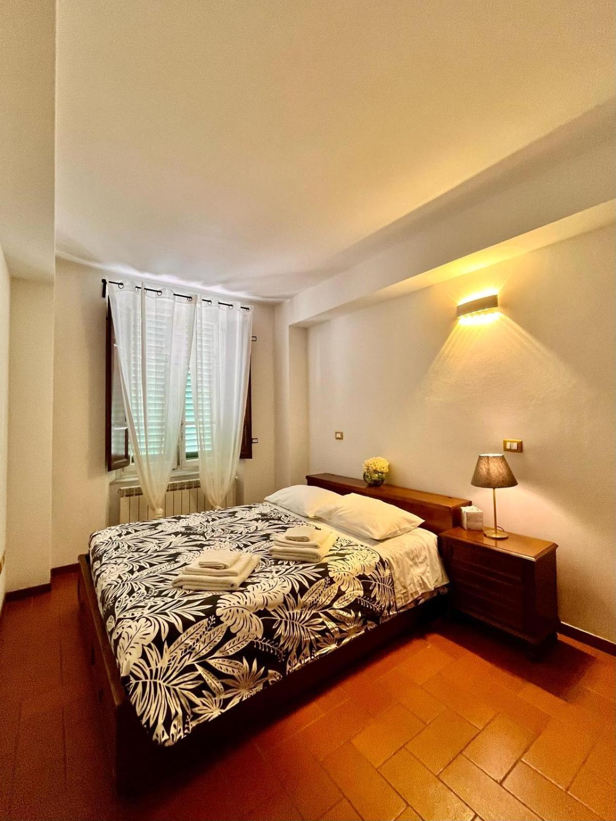 Charme Con Parcheggio Appartement Lucca Buitenkant foto