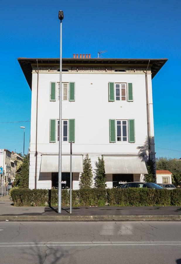 Charme Con Parcheggio Appartement Lucca Buitenkant foto