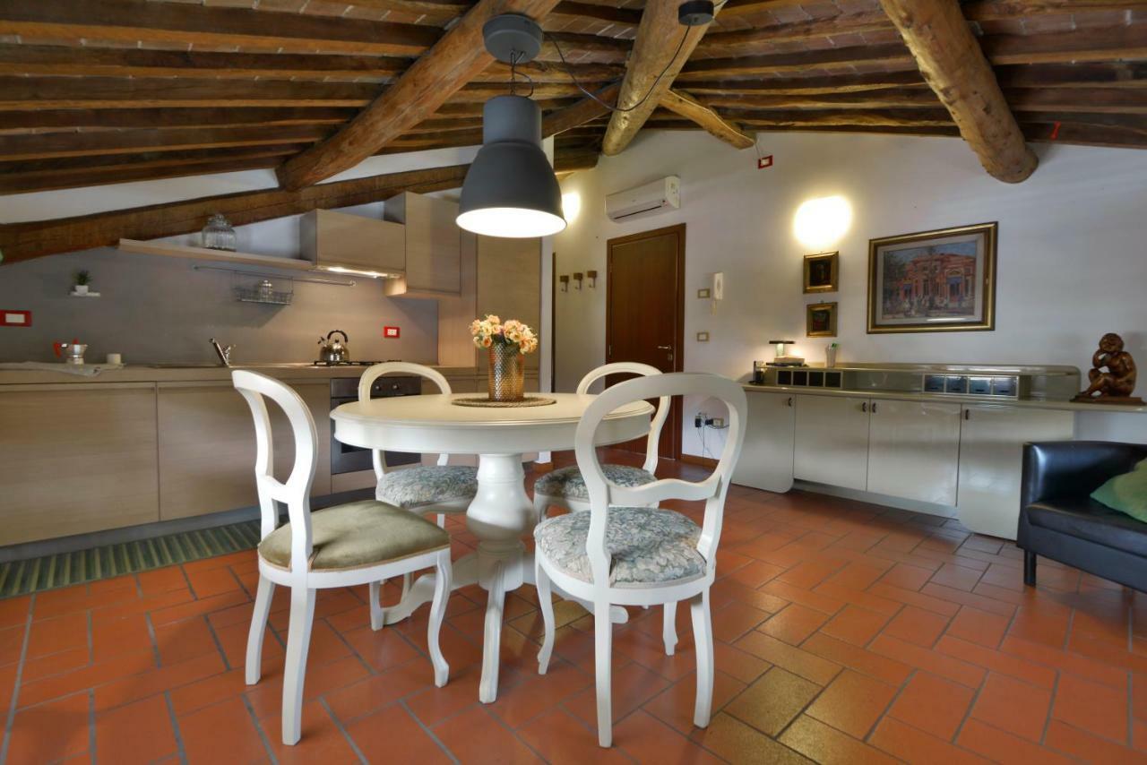 Charme Con Parcheggio Appartement Lucca Buitenkant foto