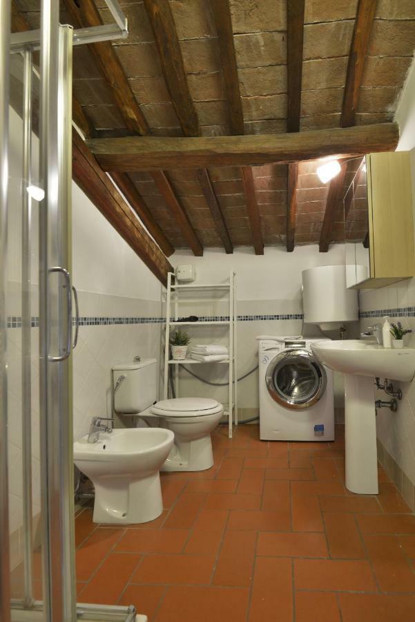 Charme Con Parcheggio Appartement Lucca Buitenkant foto